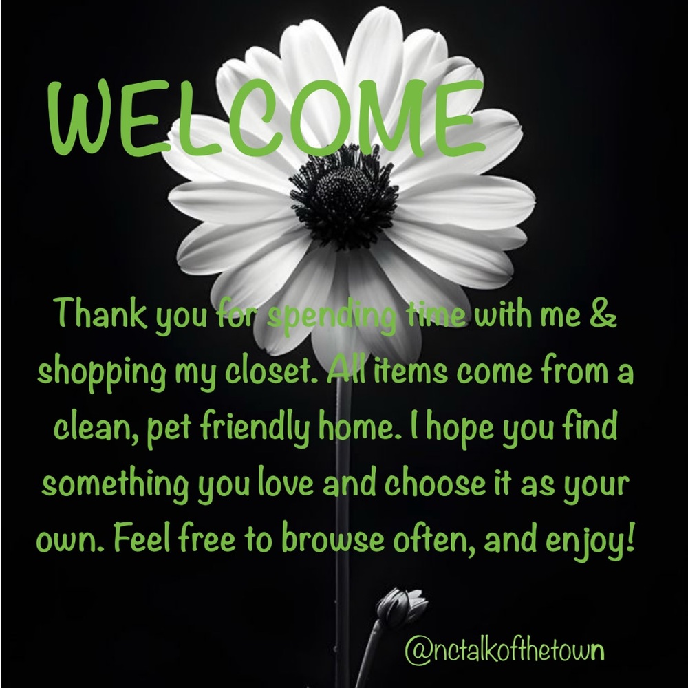 Welcome in! Whether window browsing or buying, I hope you find something you 🩵